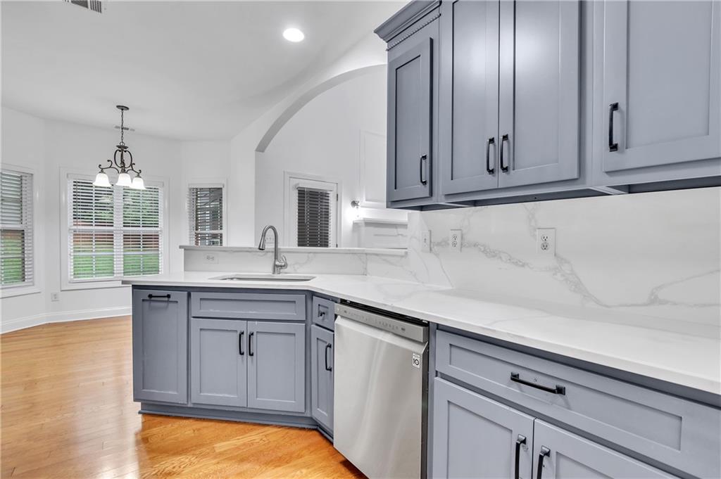 1302 Sleepy Hollow Road