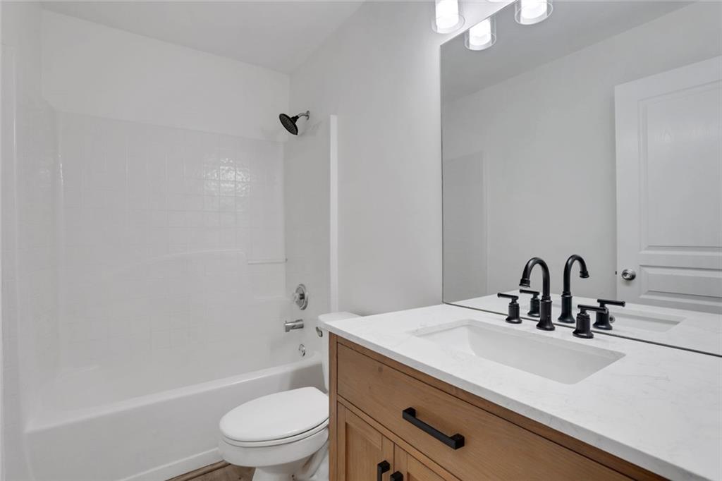 3552 Clear Creek Crossing NW