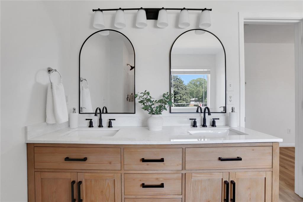 3552 Clear Creek Crossing NW