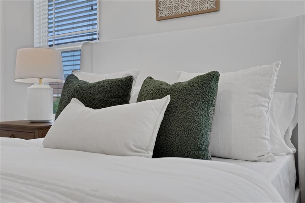 3552 Clear Creek Crossing NW