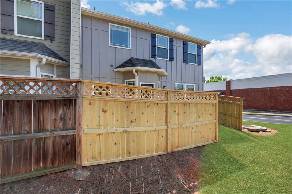 3552 Clear Creek Crossing NW