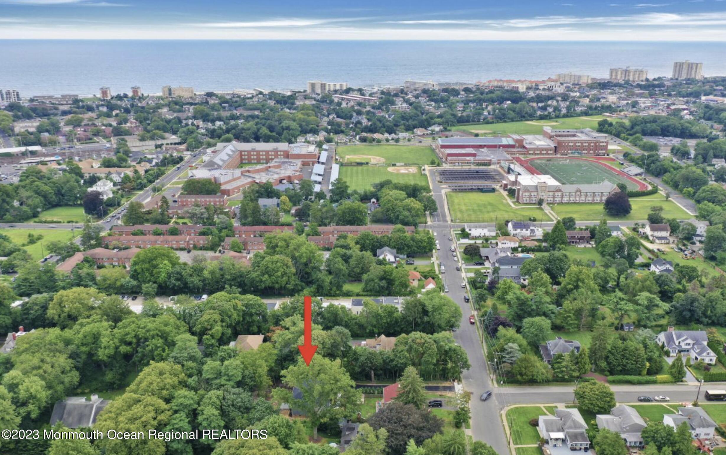 349 Eastbourne Avenue