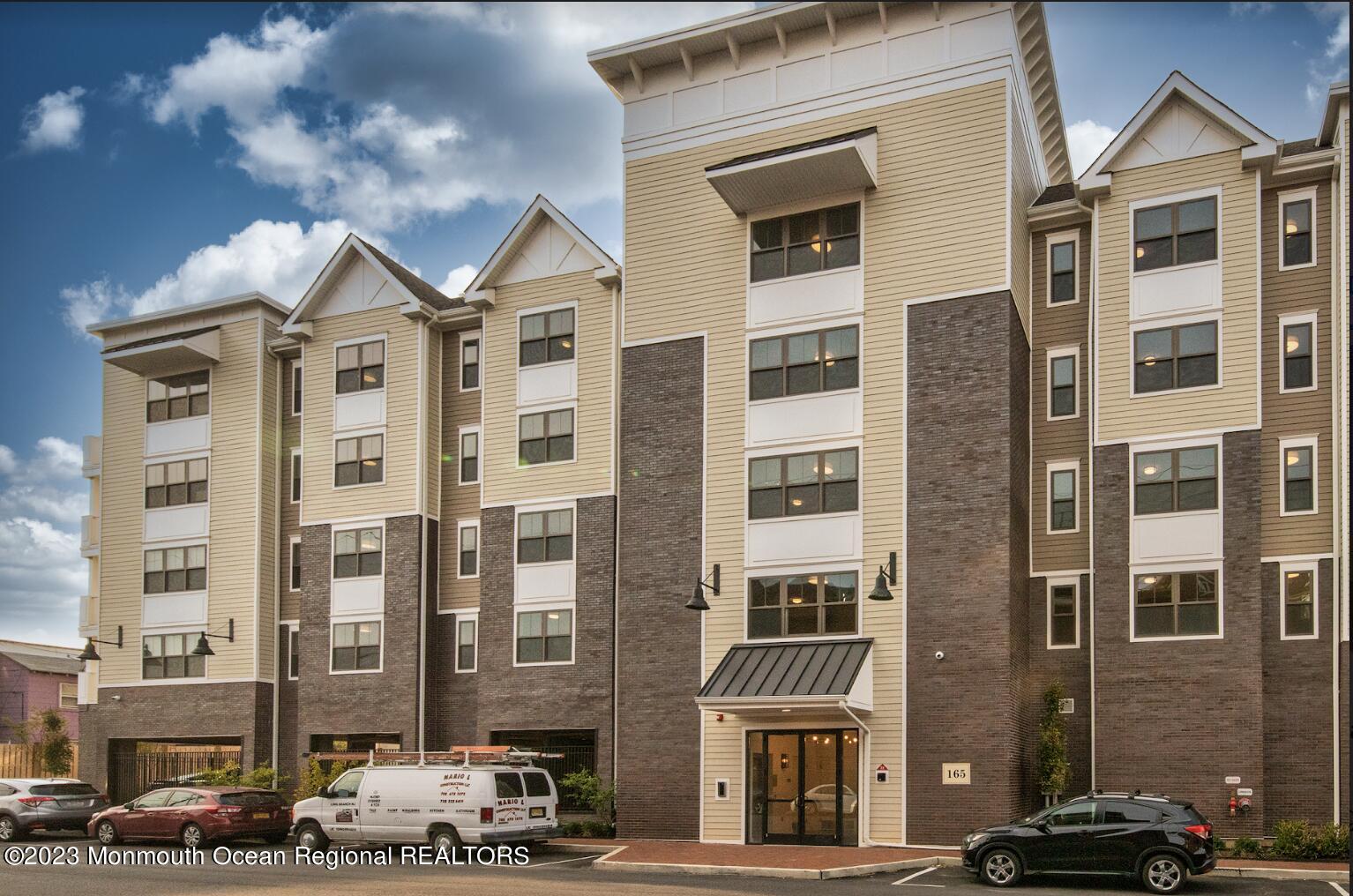 165 Pavilion Avenue, 505