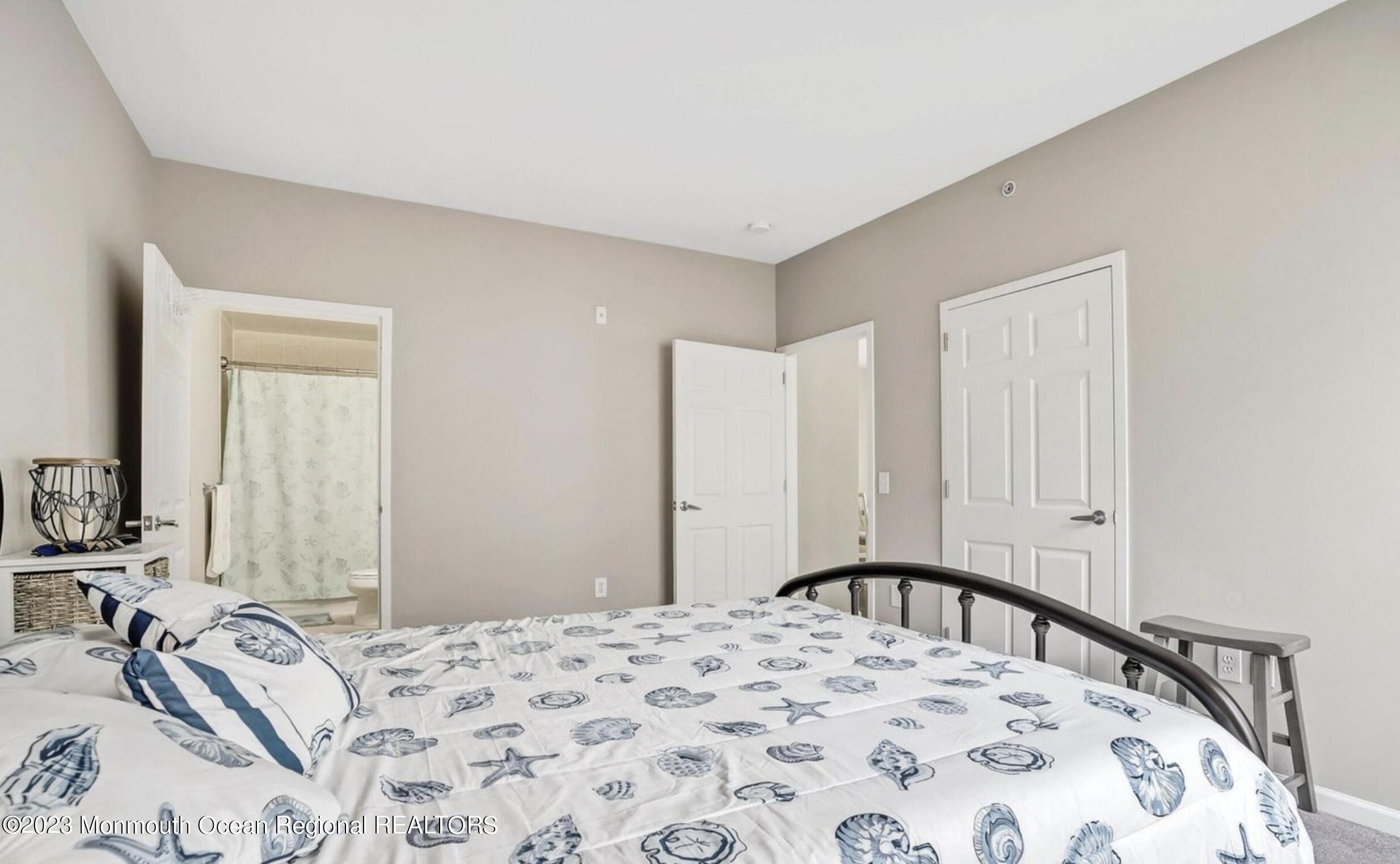 55 Melrose Terrace, 216