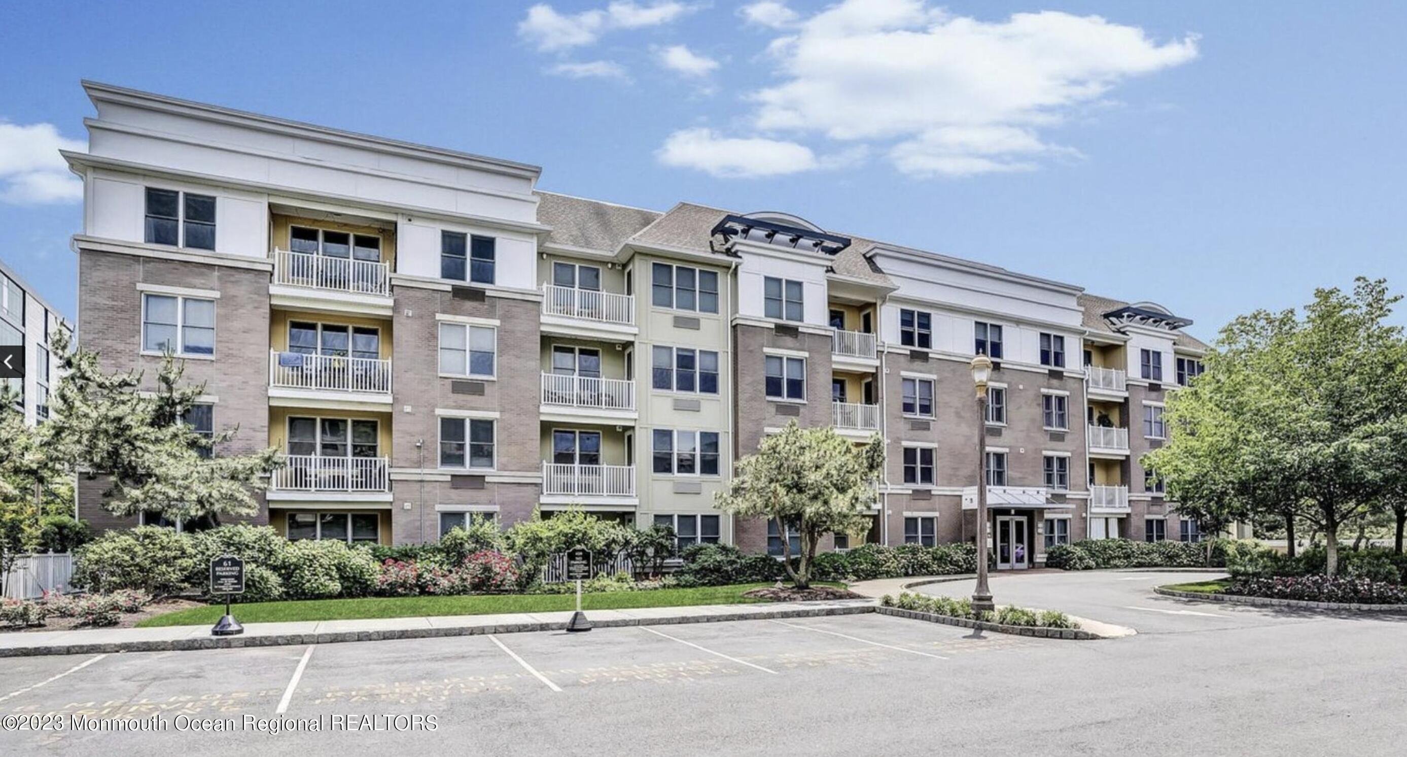 55 Melrose Terrace, 216