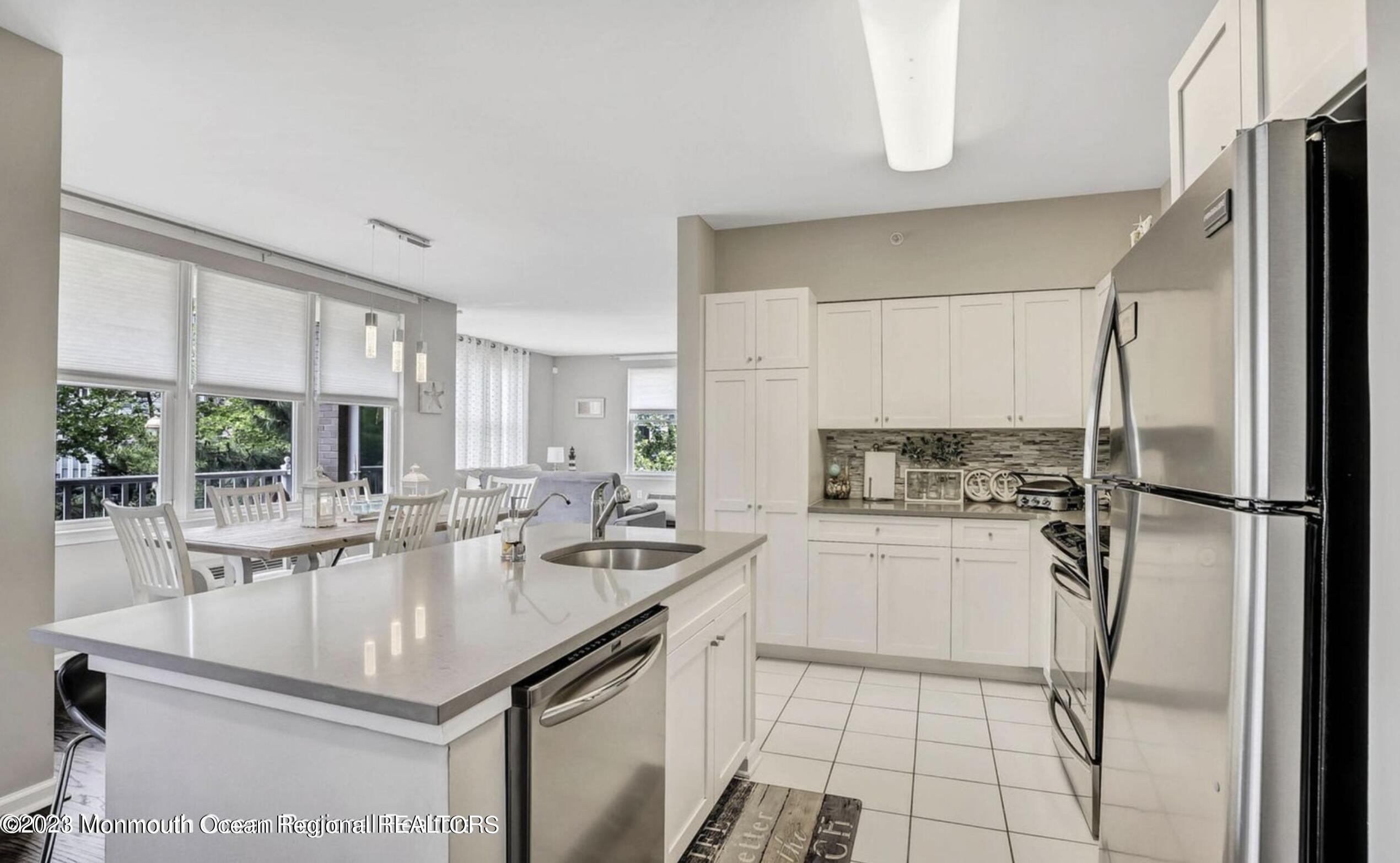 55 Melrose Terrace, 216