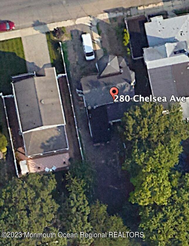 280 Chelsea Avenue