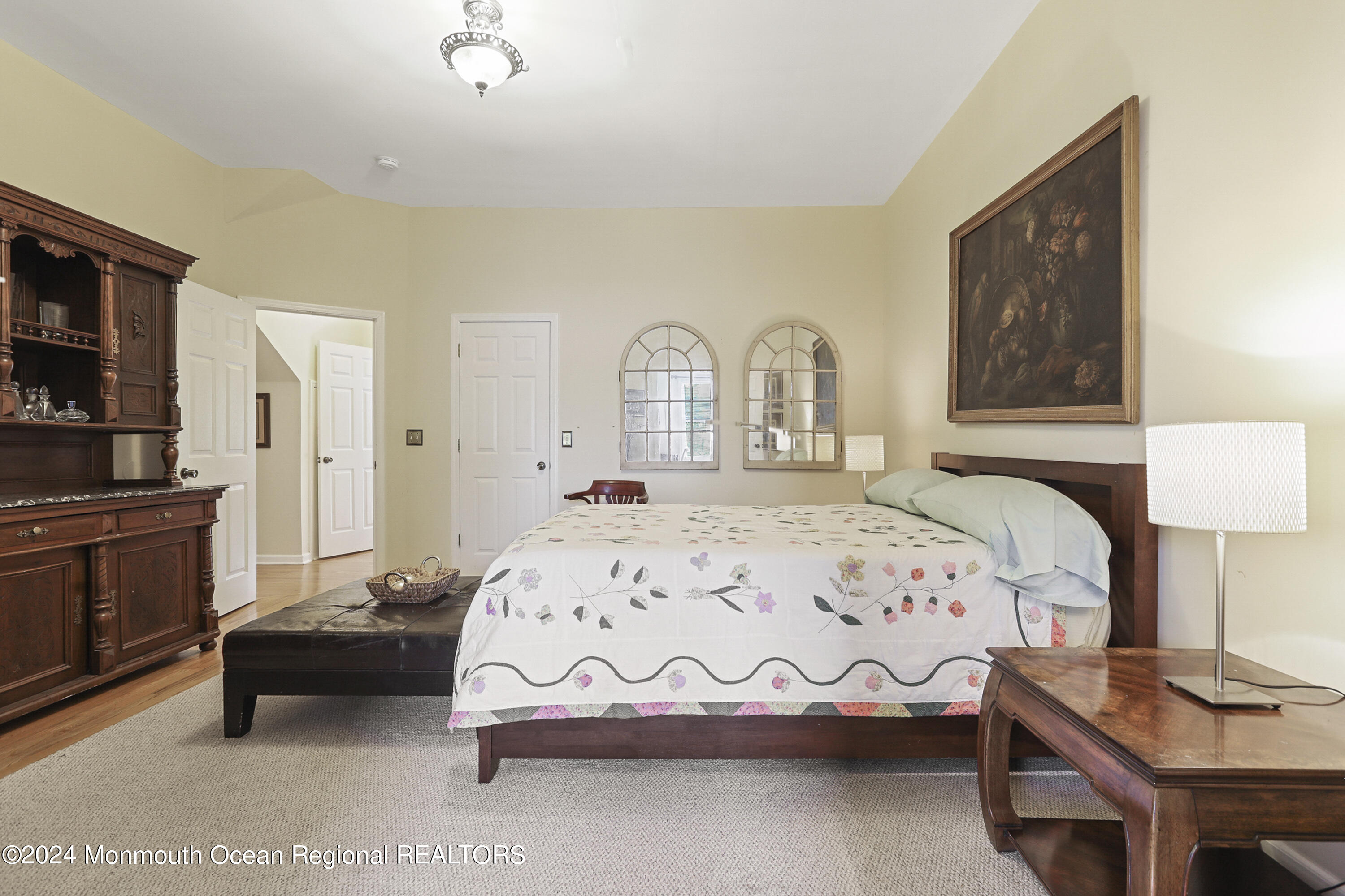 129 Franklin Avenue, Summer