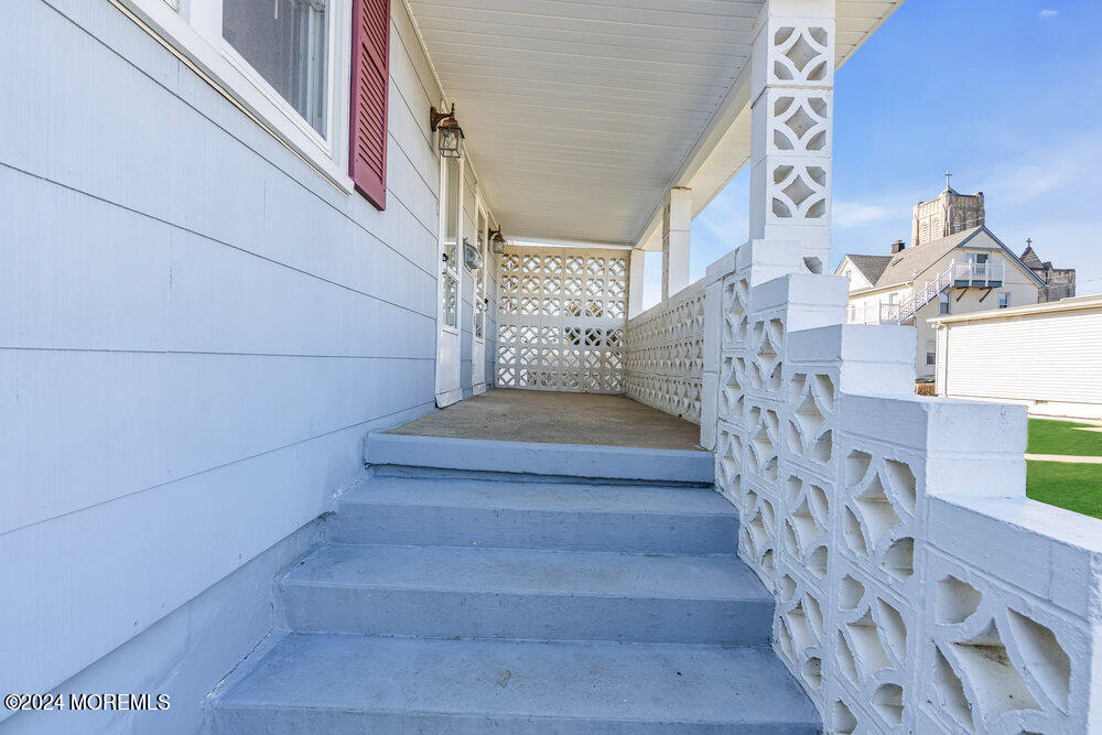 80 Chelsea Avenue
