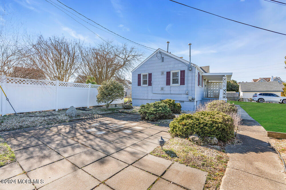 80 Chelsea Avenue
