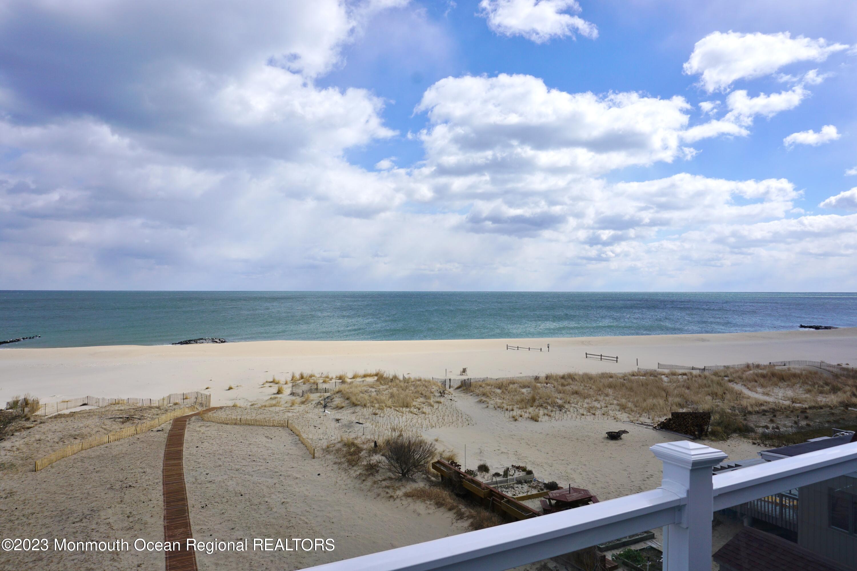 469 Ocean Avenue N, AUGUST