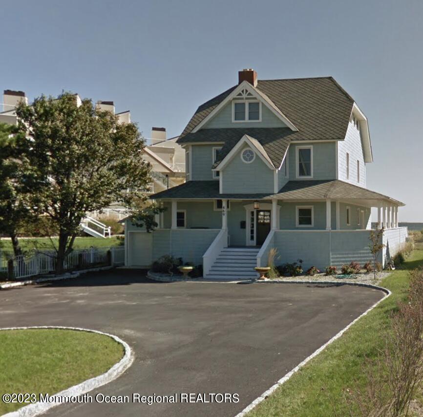 469 Ocean Avenue N