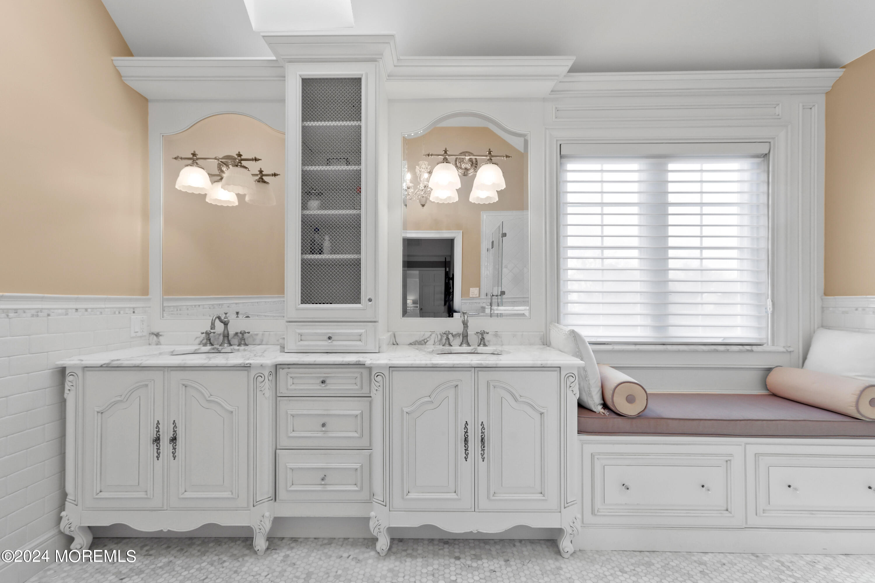 11 Maidenstone Drive