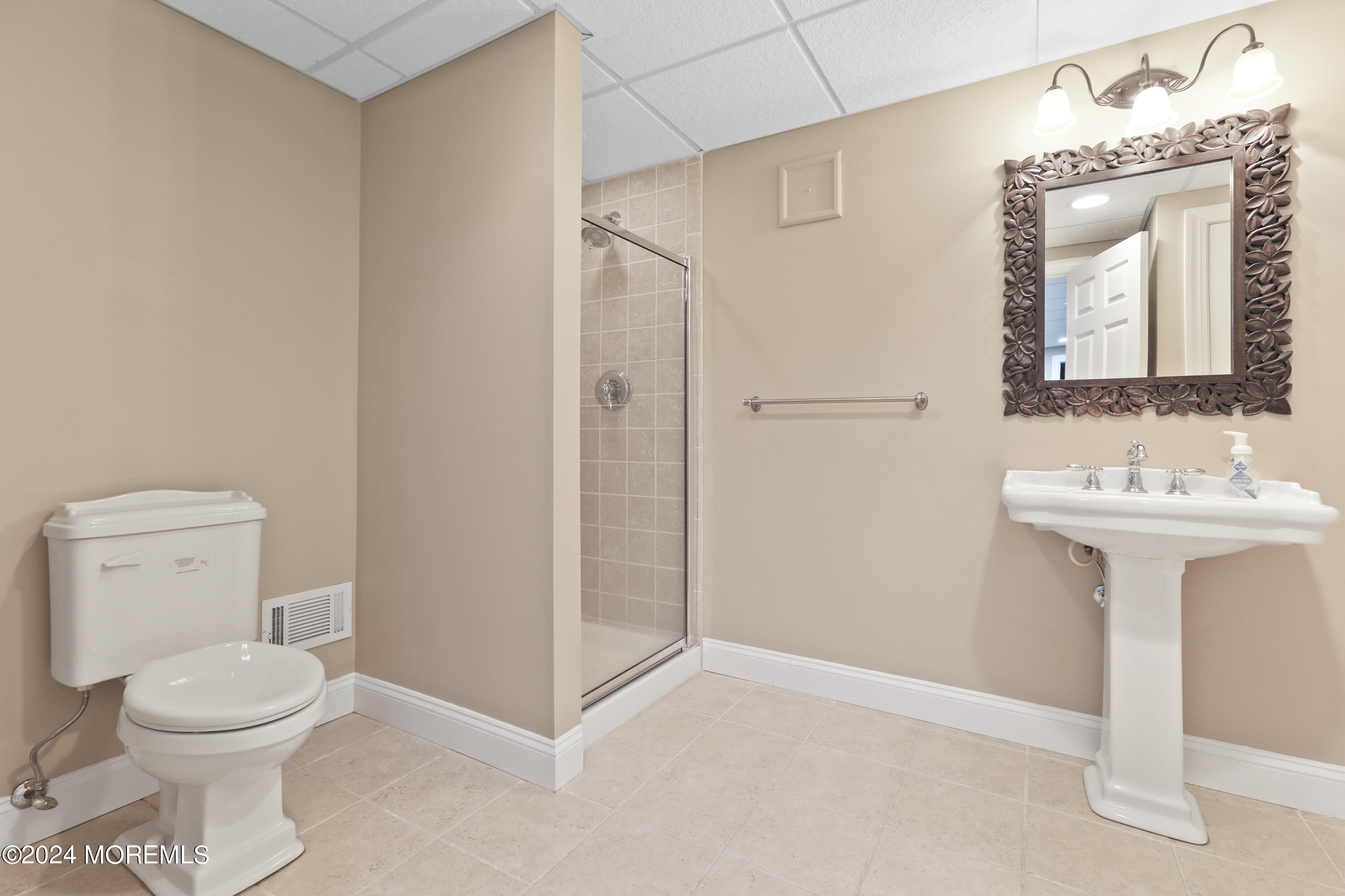 11 Maidenstone Drive