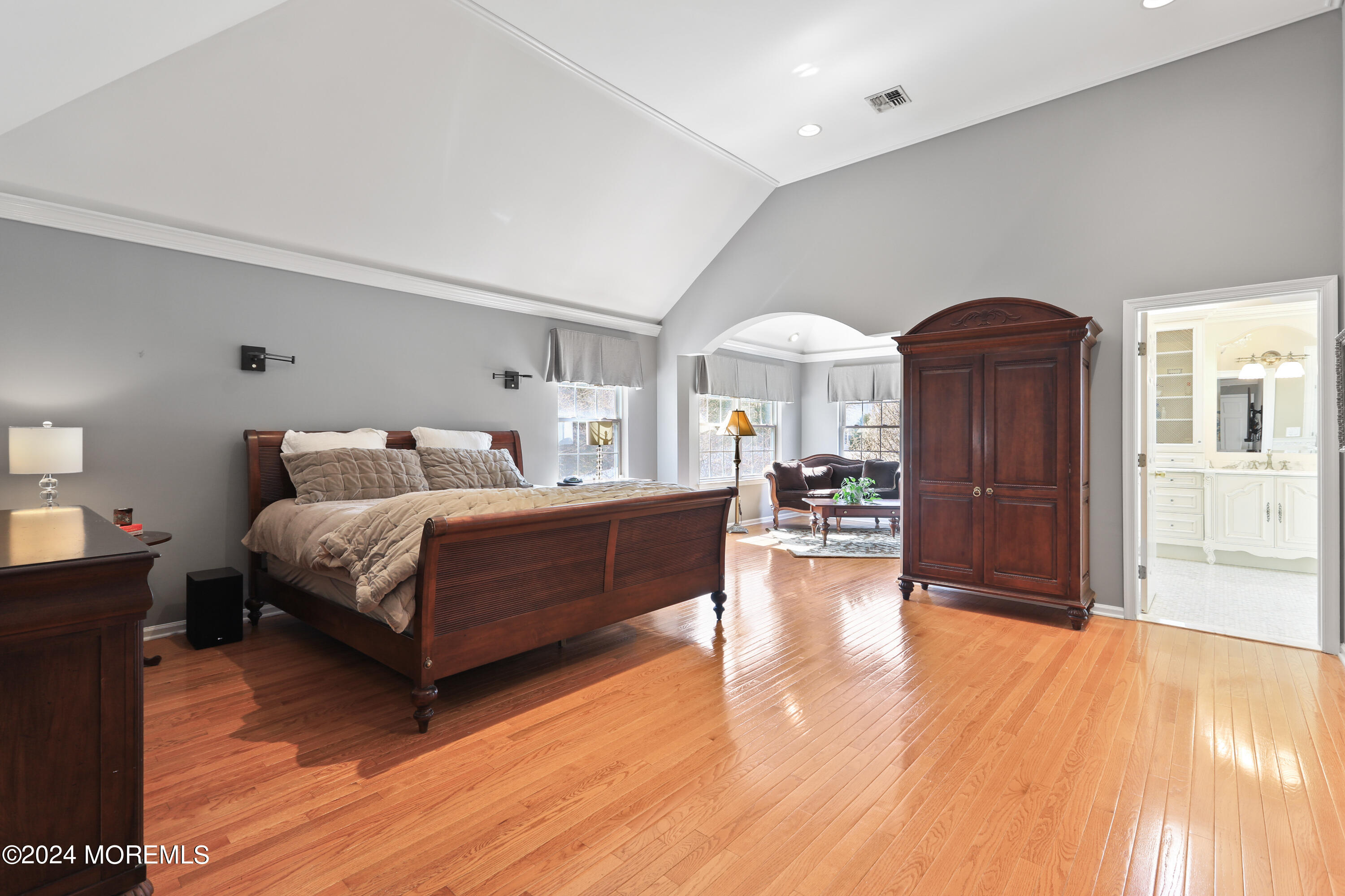 11 Maidenstone Drive