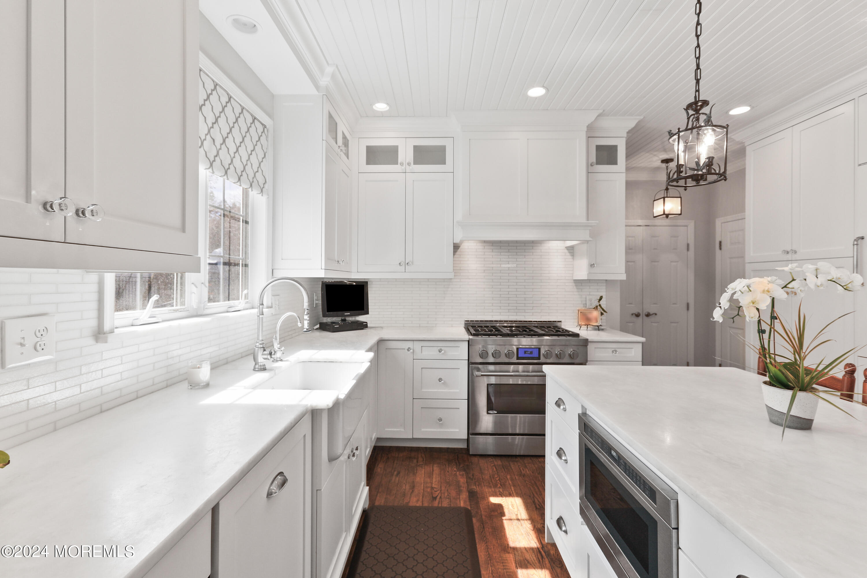 11 Maidenstone Drive