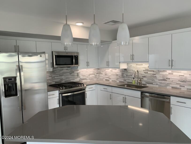 345 Ocean Boulevard, 502