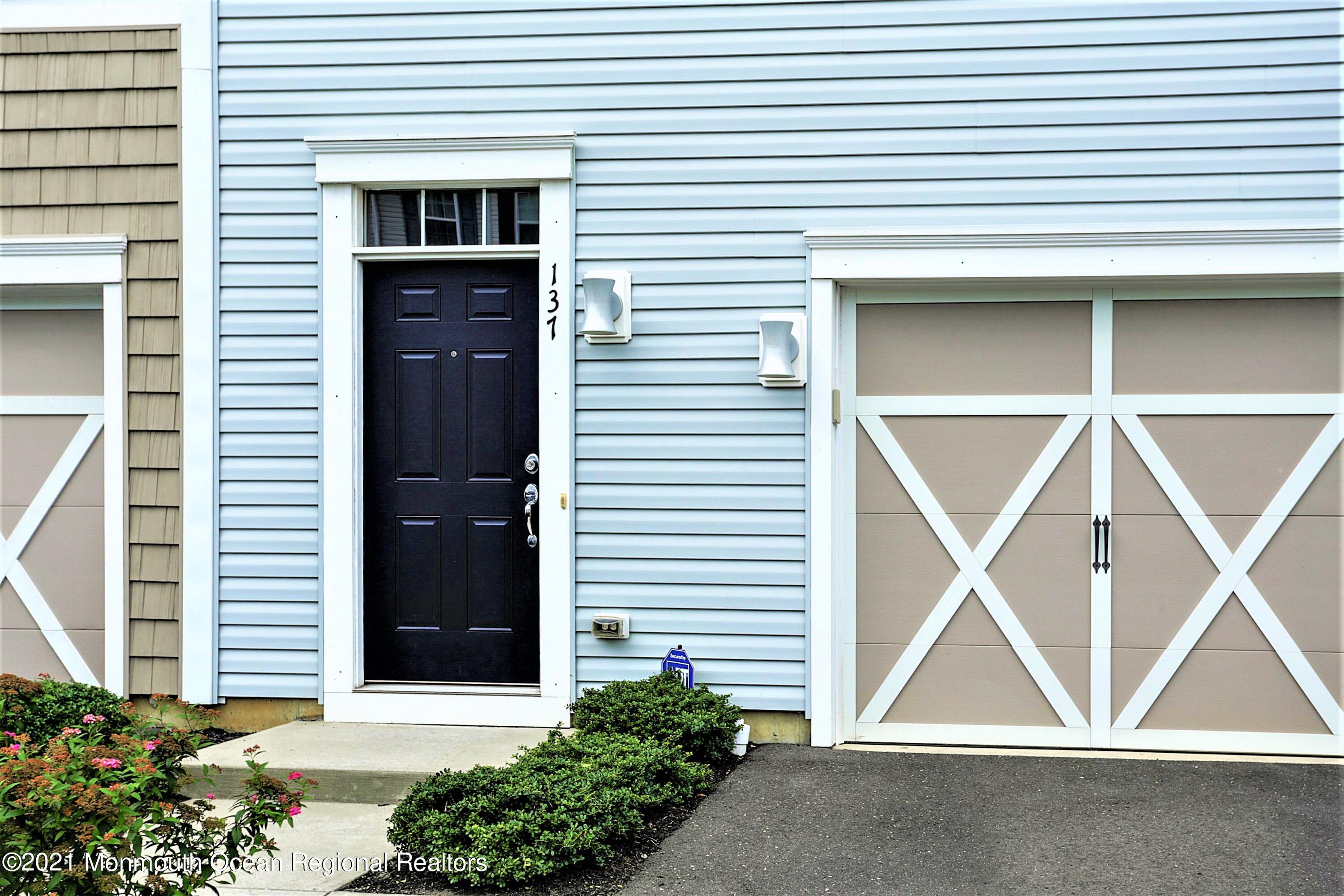 137 Beacon Lane, 605