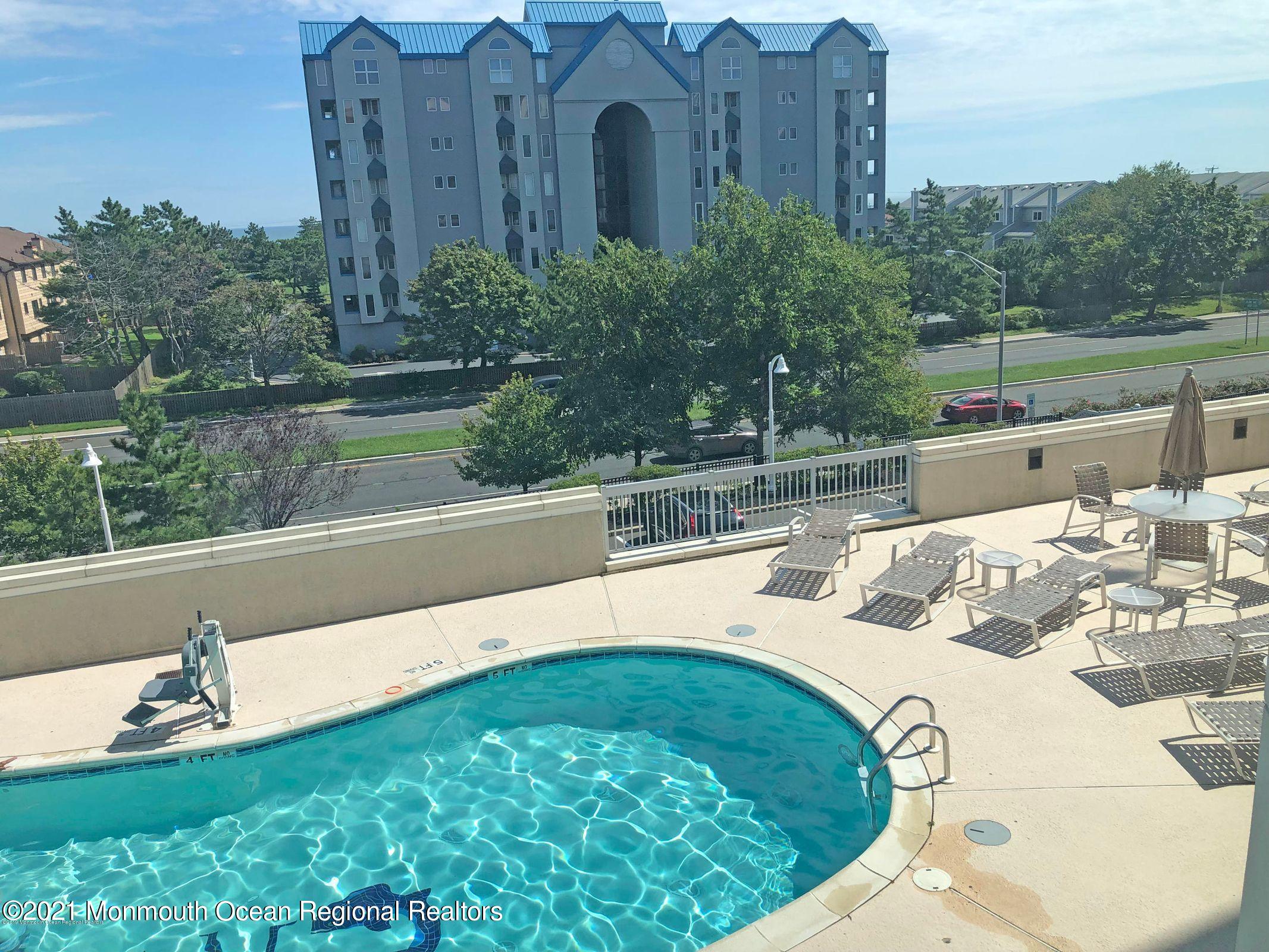 432 Ocean Boulevard, 509