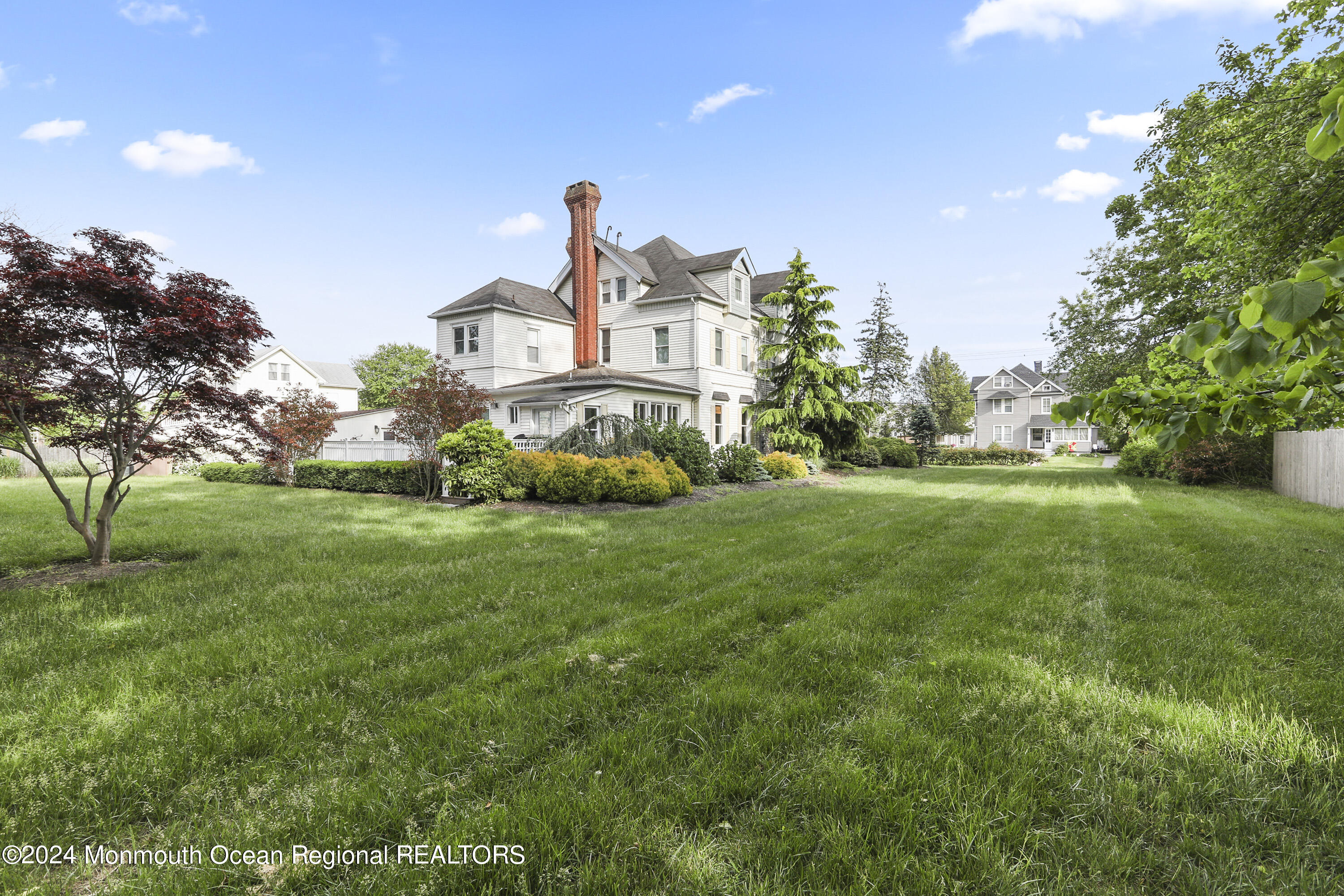 129 Franklin Avenue, Winter