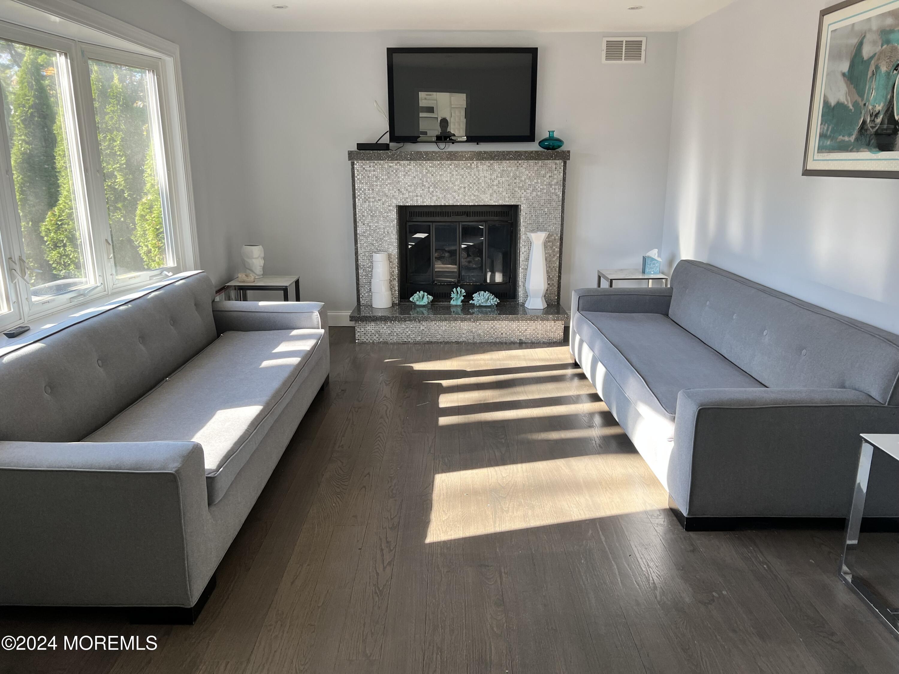 80 Cooper Avenue