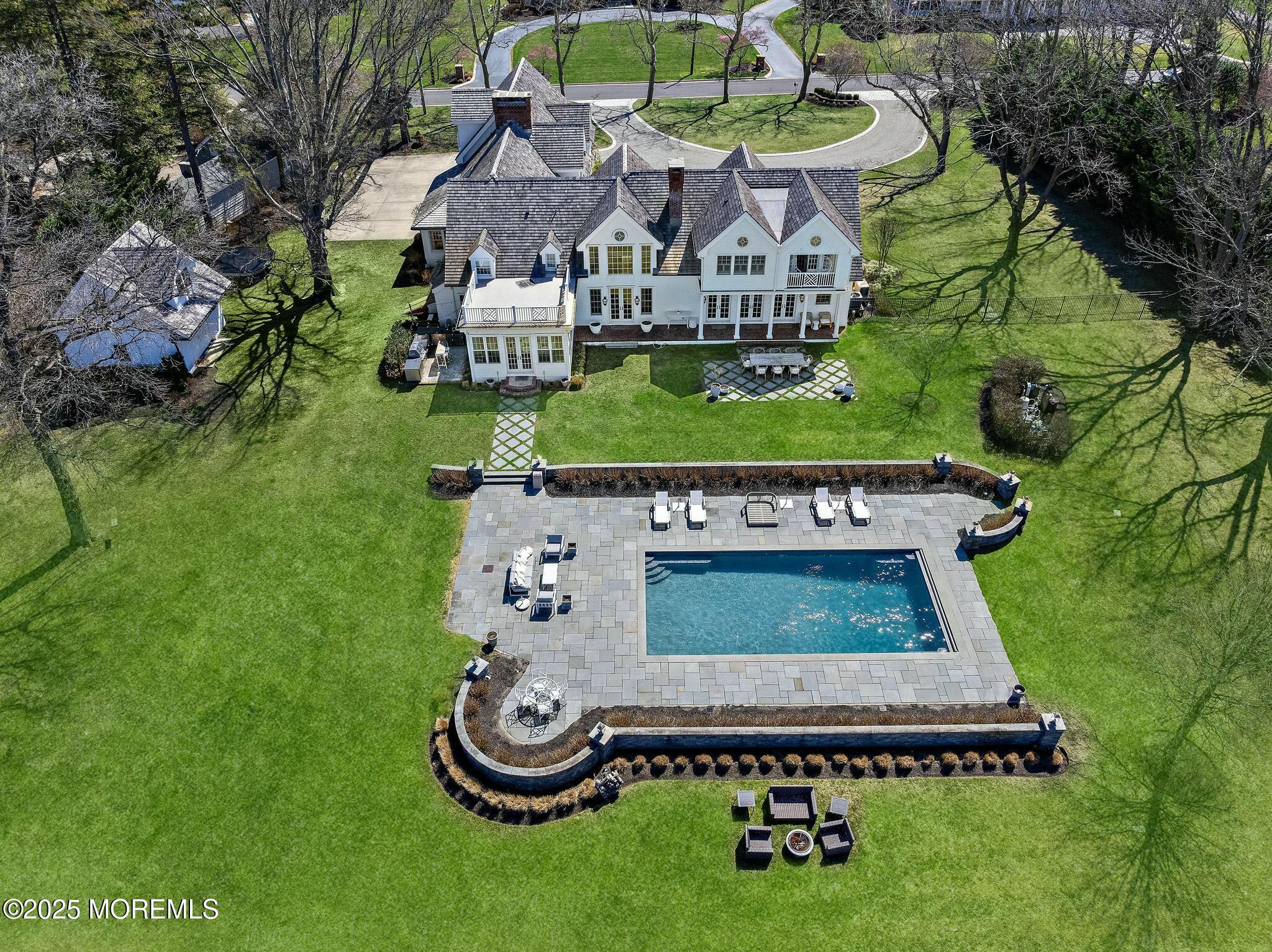 85 Gooseneck Point Road