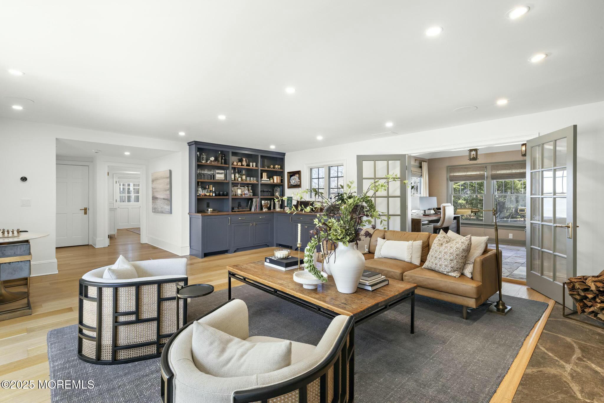 85 Gooseneck Point Road