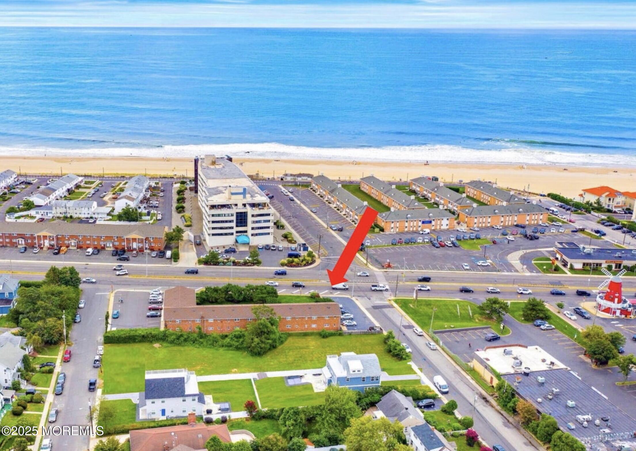 548 Ocean Boulevard, 12
