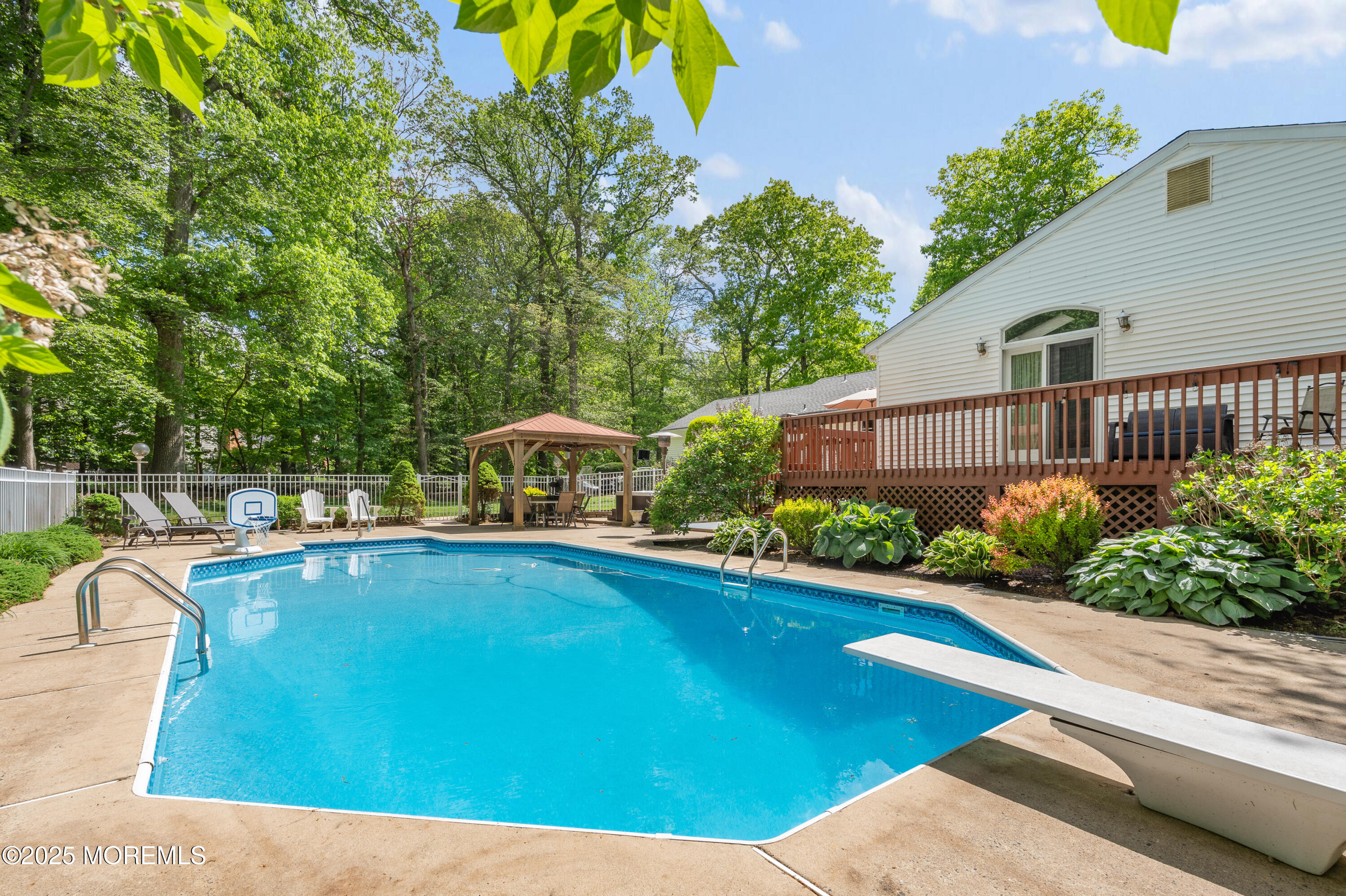 800 Buchanan Boulevard