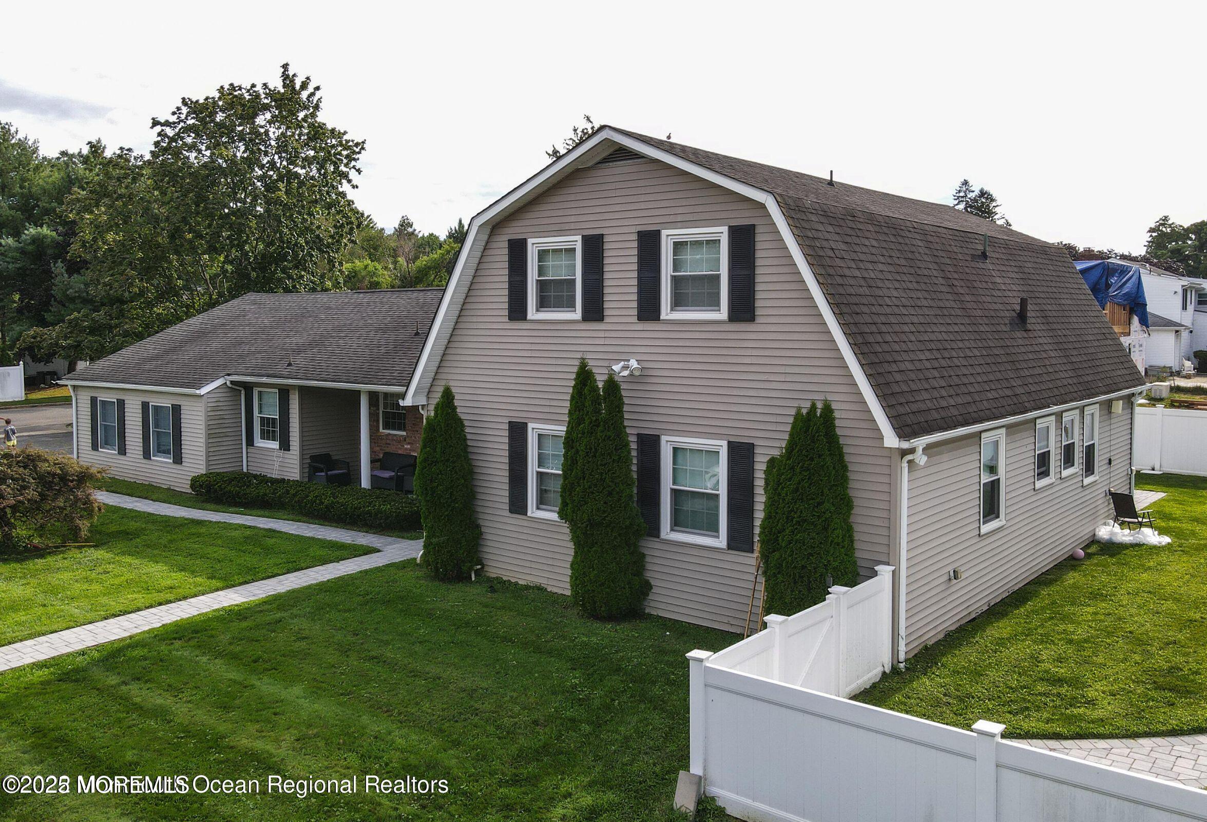 9 Harbor Court