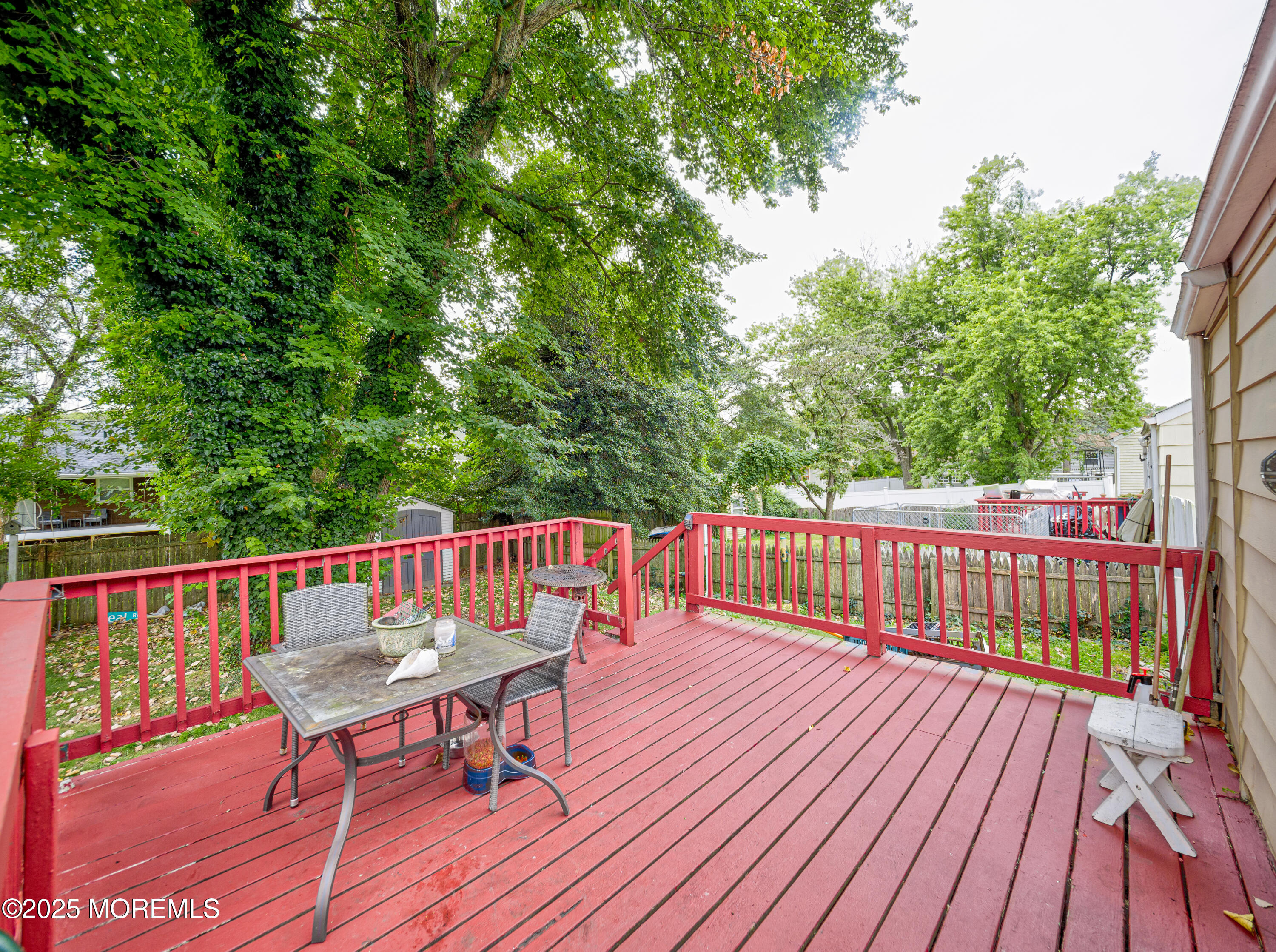 327 W Sylvania Avenue