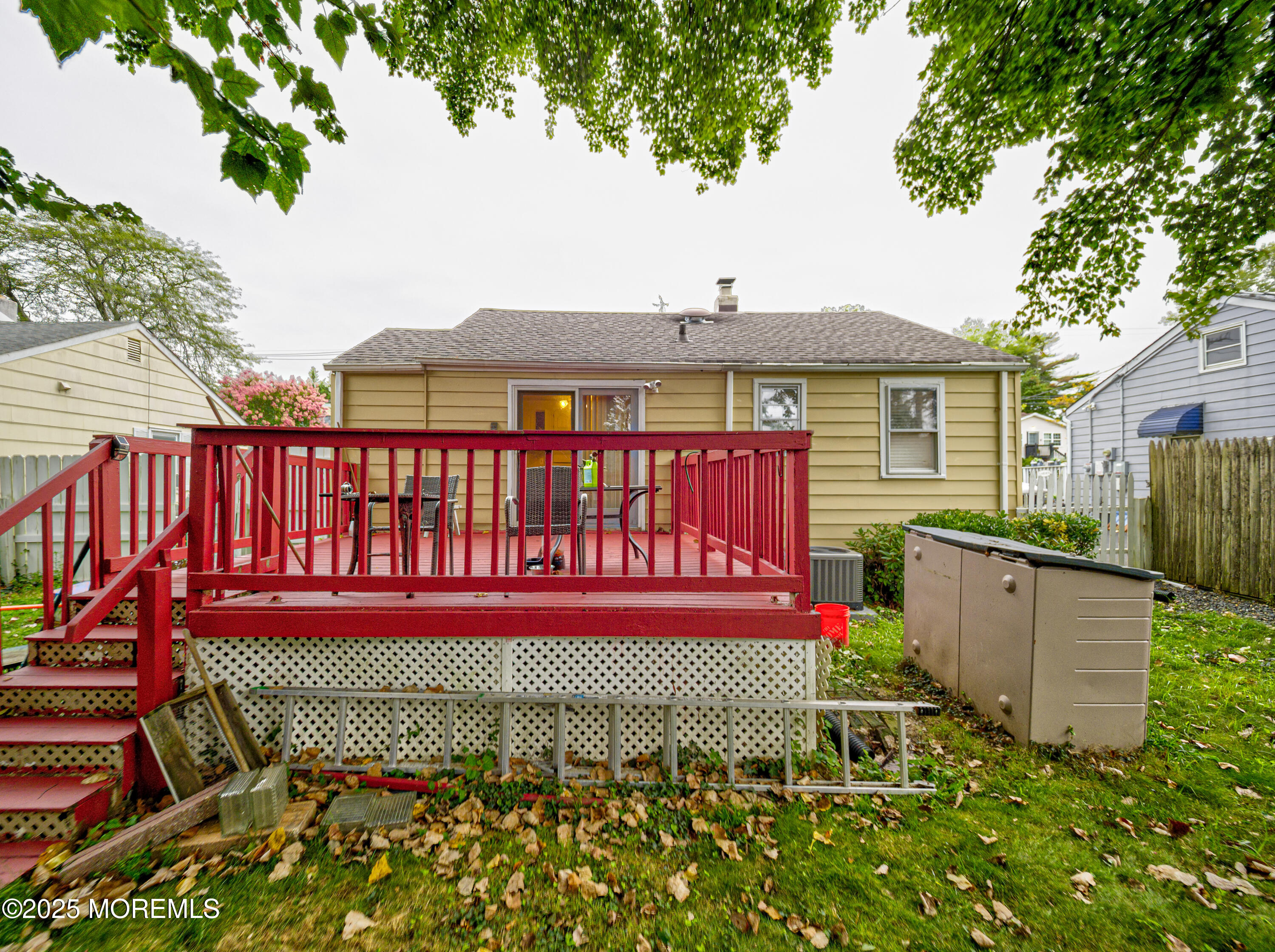327 W Sylvania Avenue