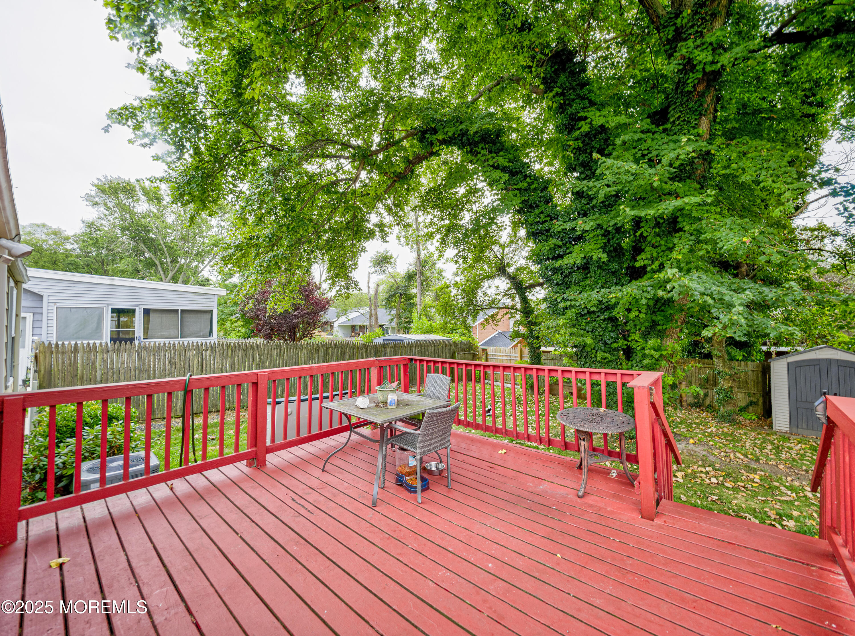 327 W Sylvania Avenue