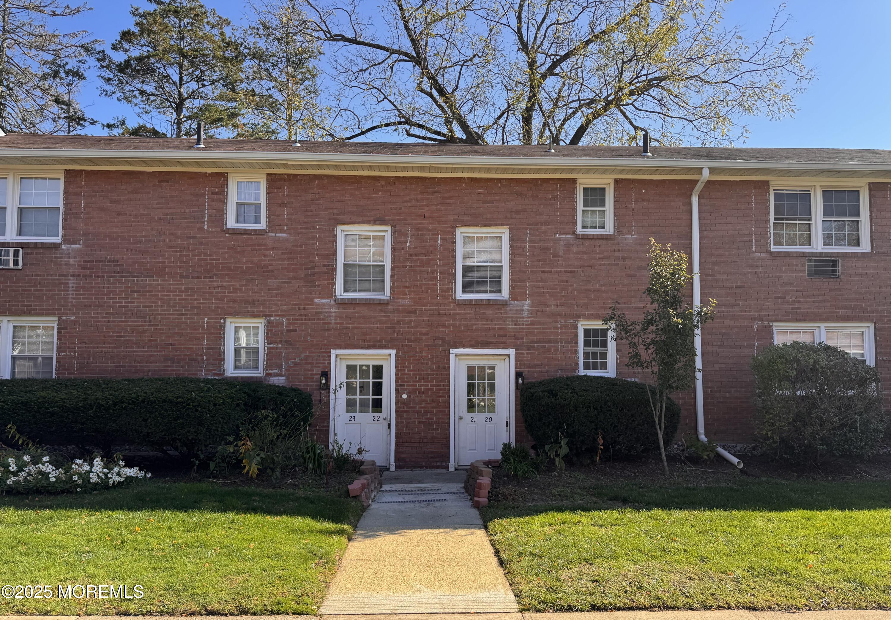 364 Westwood Avenue 21