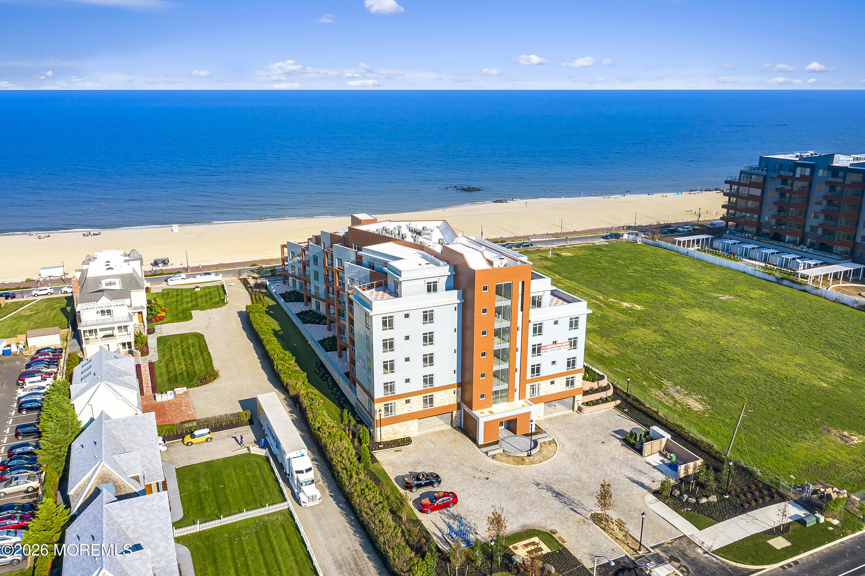 345 Ocean Boulevard 105