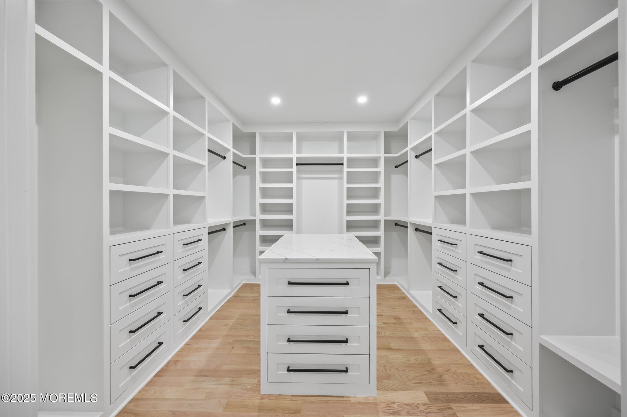 211 Rockwell Avenue