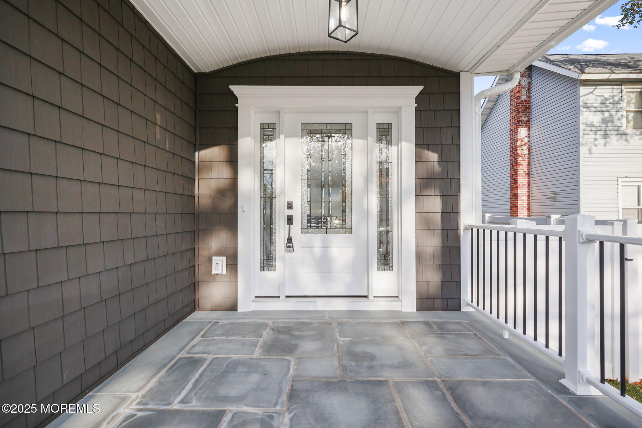 211 Rockwell Avenue