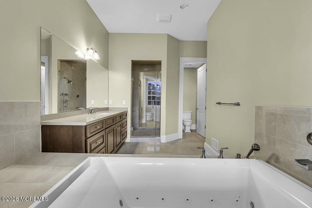 1021 Oval Road 1021