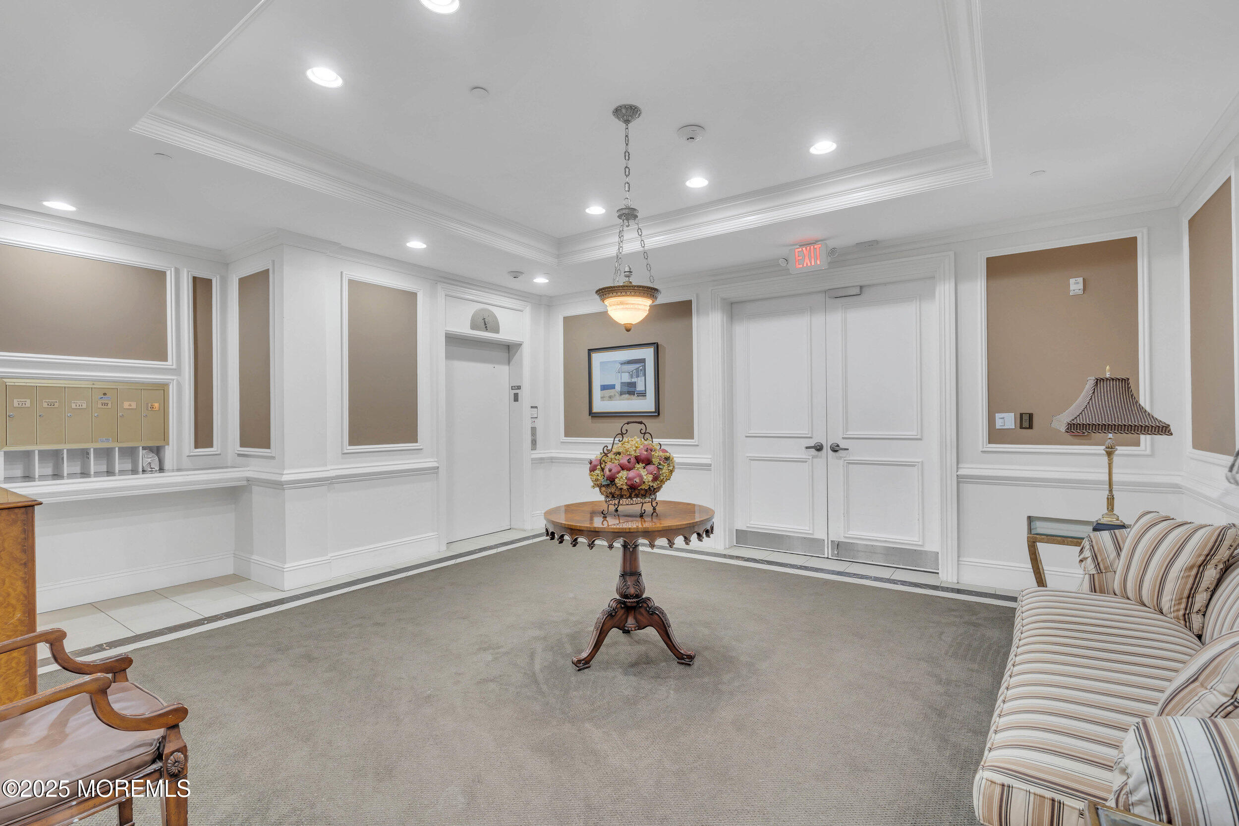 1021 Oval Road 1021