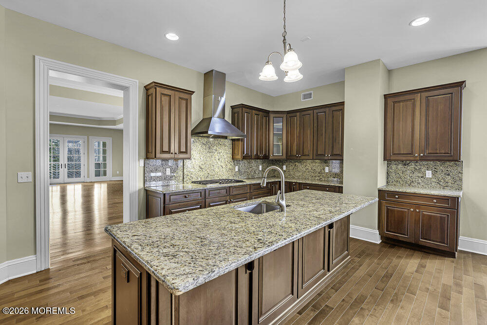1021 Oval Road 1021