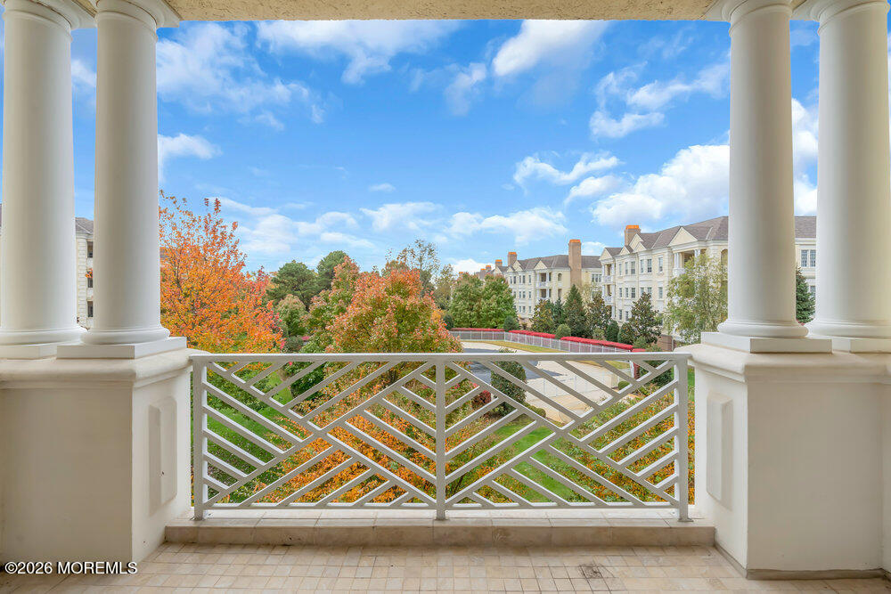 1021 Oval Road 1021