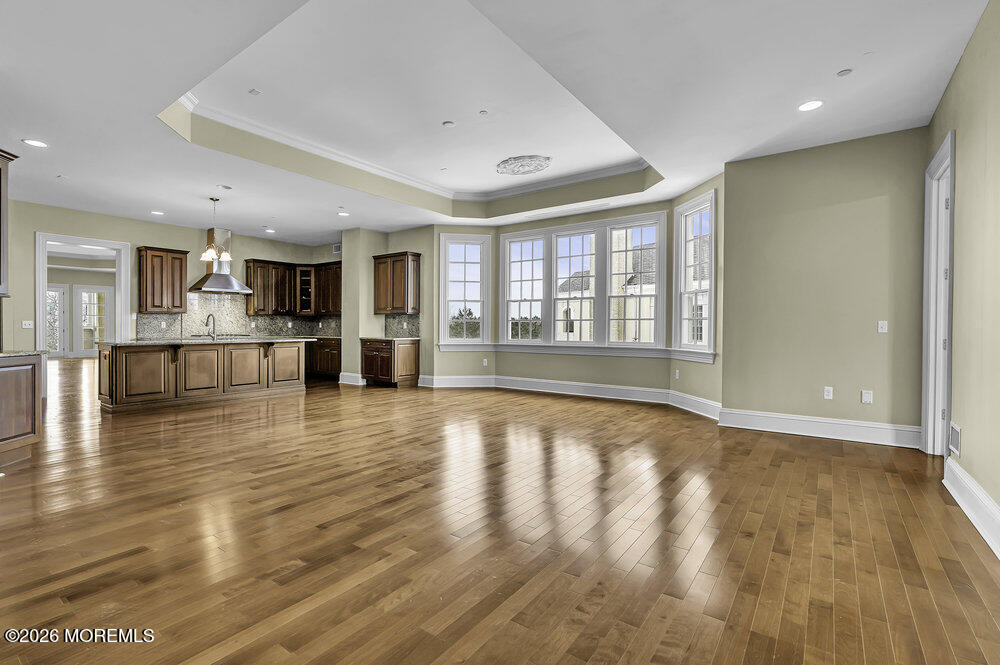 1021 Oval Road 1021