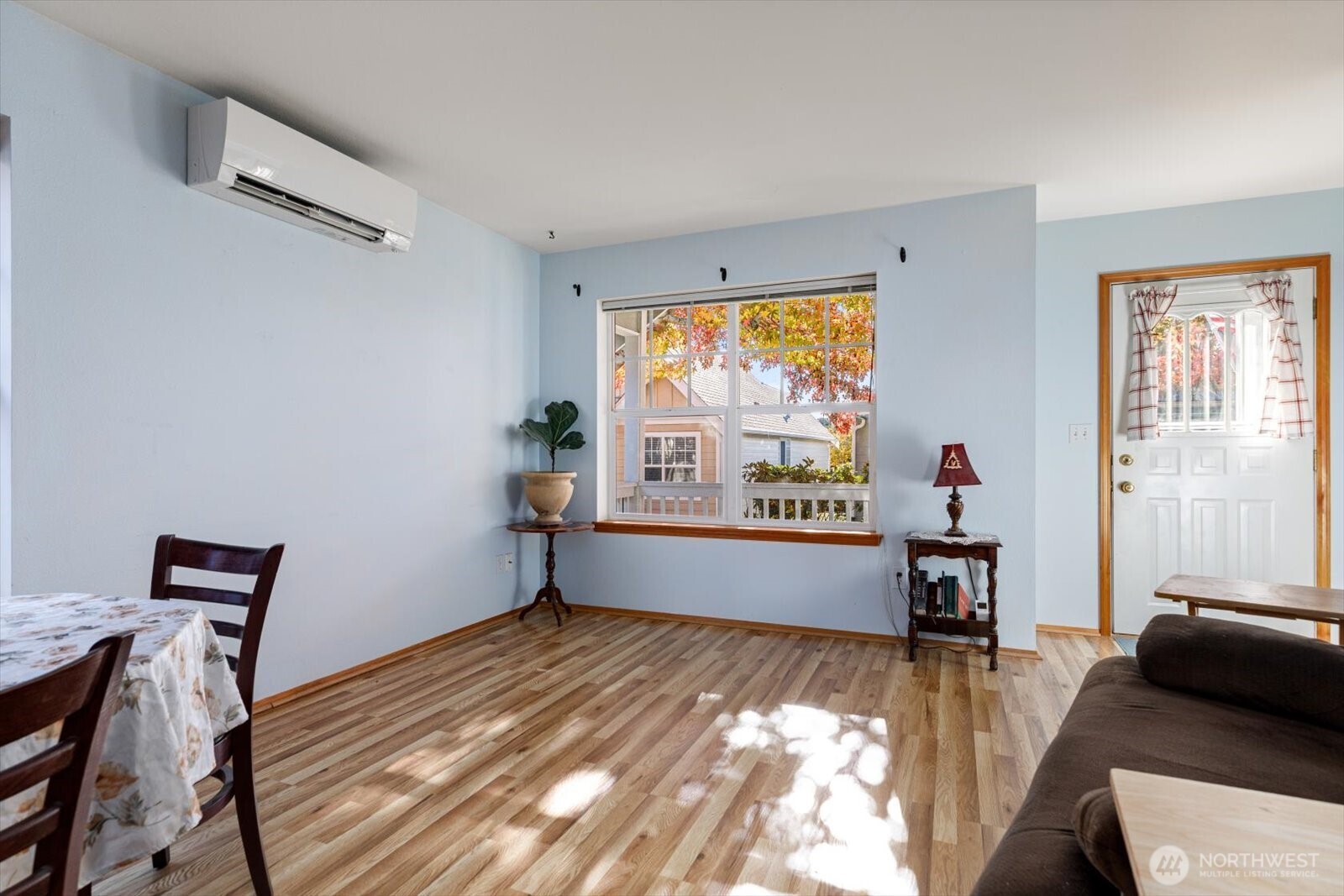 161 W Whidbey Ave Unit: 5