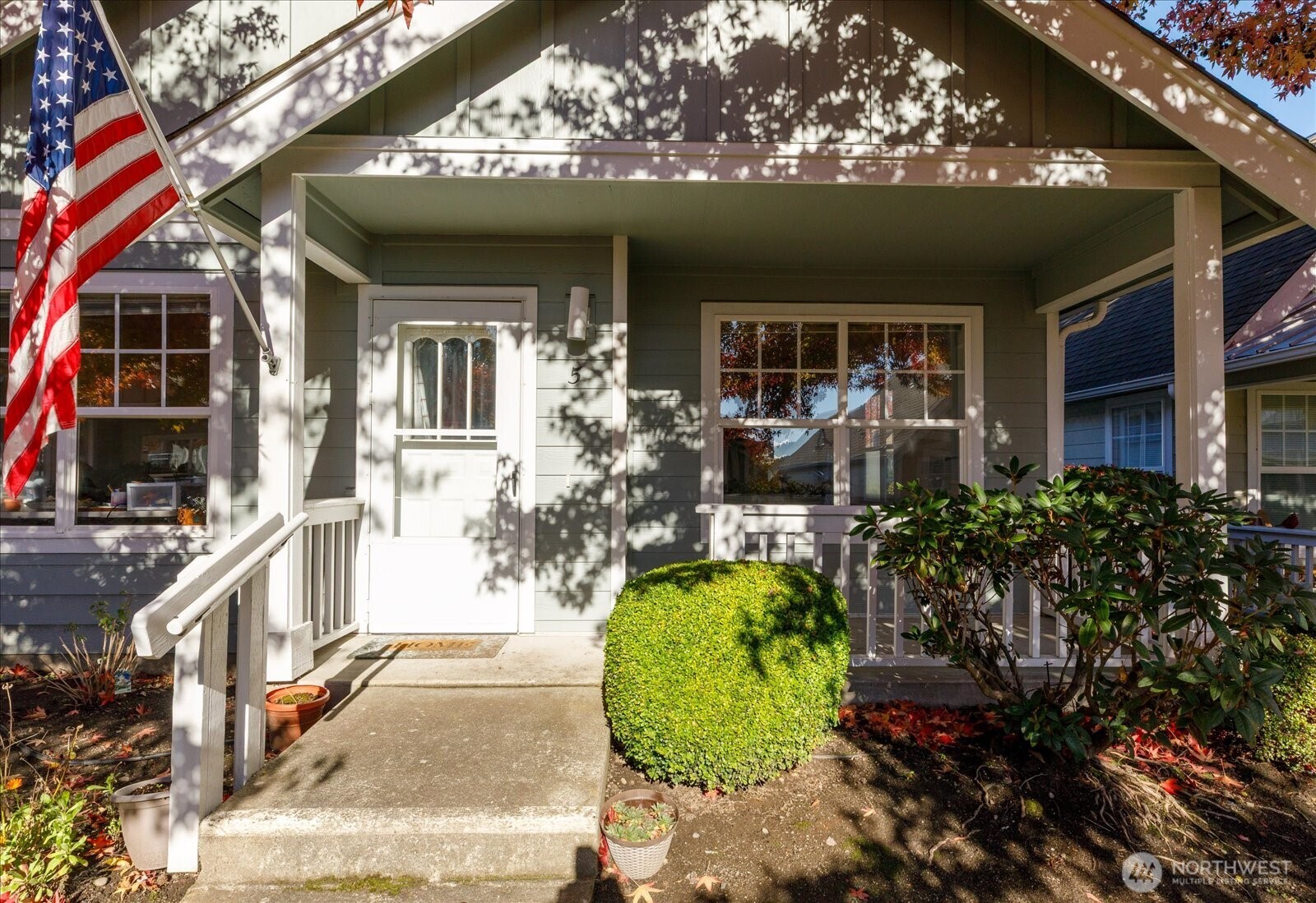 161 W Whidbey Ave Unit: 5