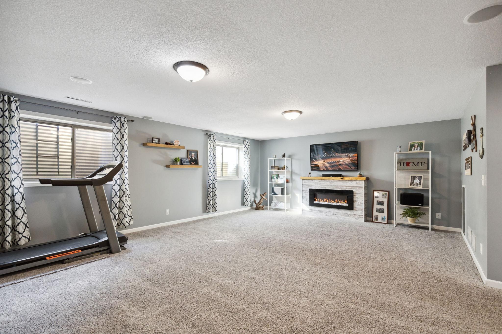 7485 Quigley Avenue NE