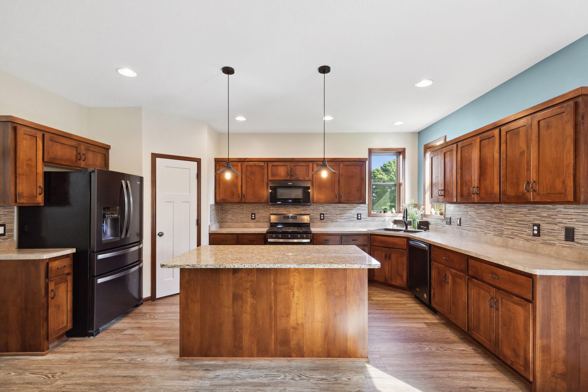 7485 Quigley Avenue NE