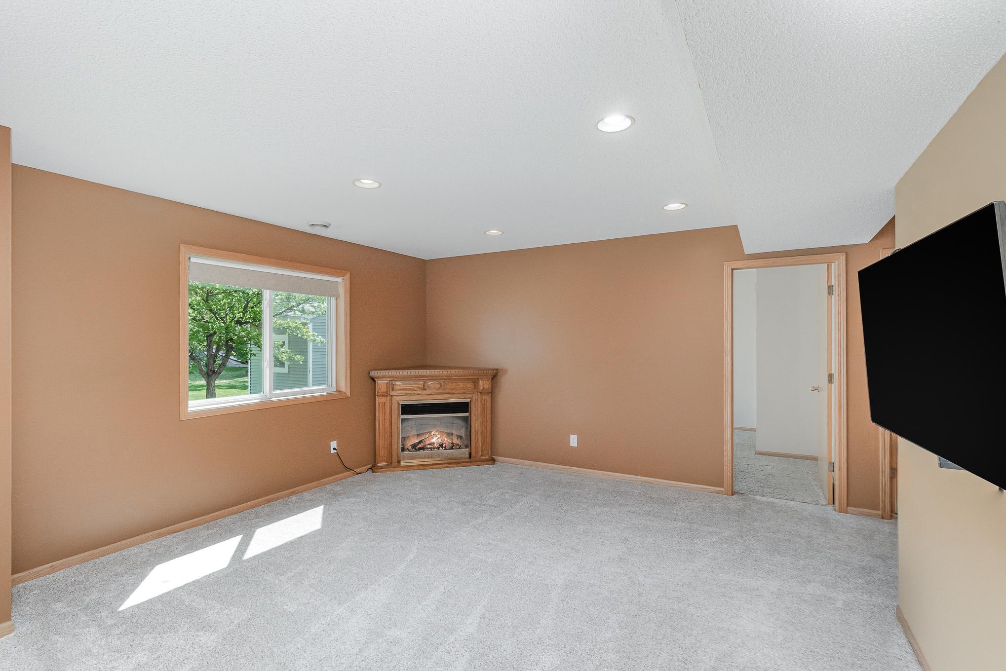 2127 Ormond Drive