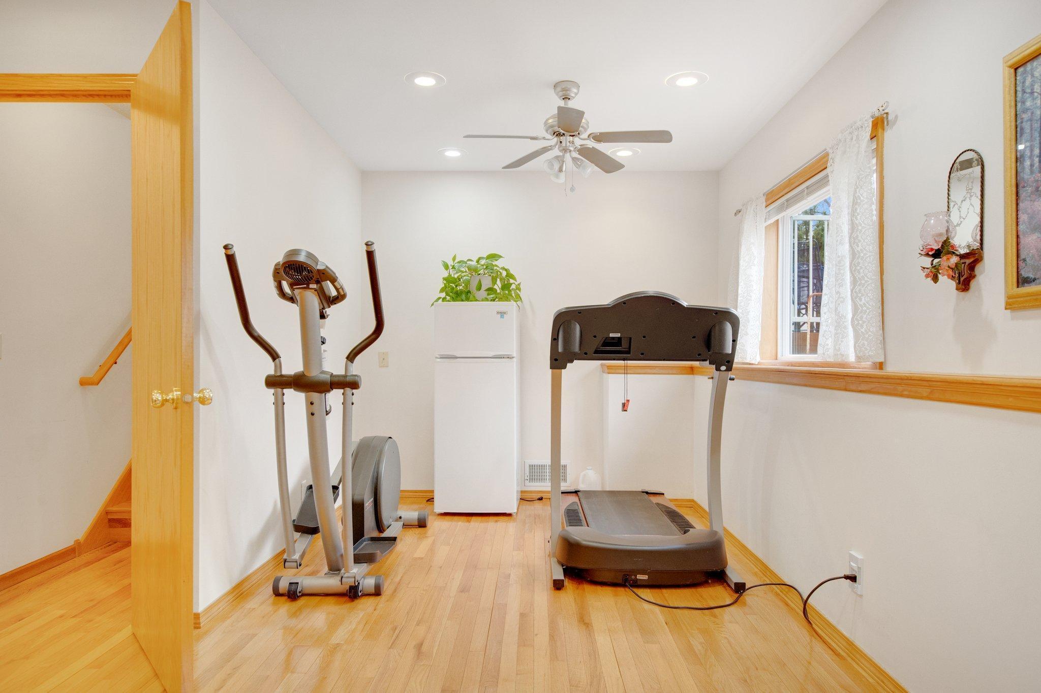 12259 194th Avenue NW