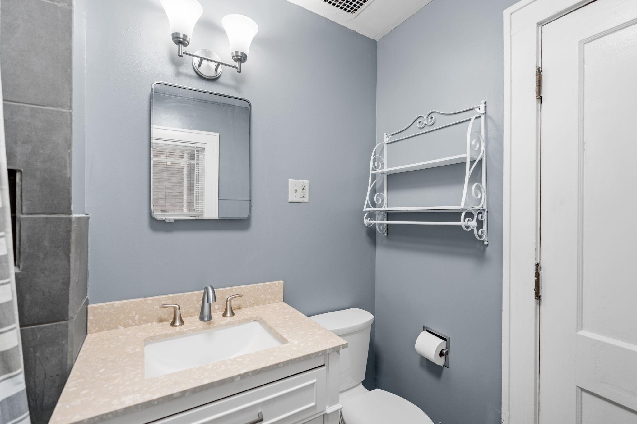 3536 Russell Avenue N