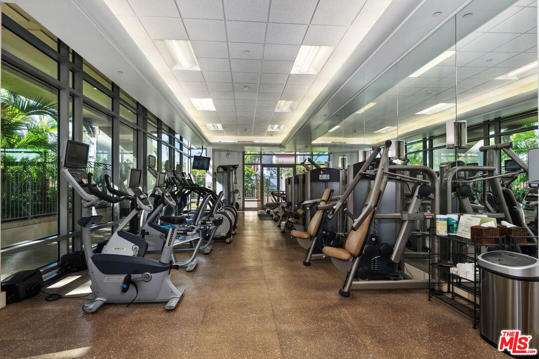 10800 Wilshire Blvd Unit: 702